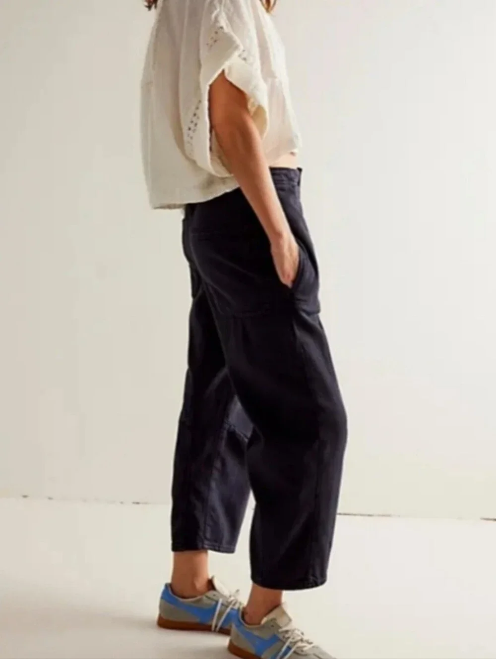 Free People We the Free Osaka Mid-Rise Barrel Jeans Baggy Pants Black Size 26